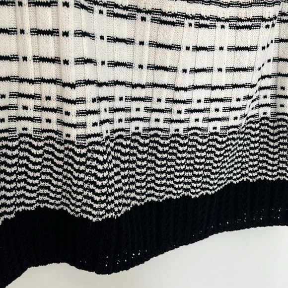 St. John Cardigan and Shell - Picture 4 of 14